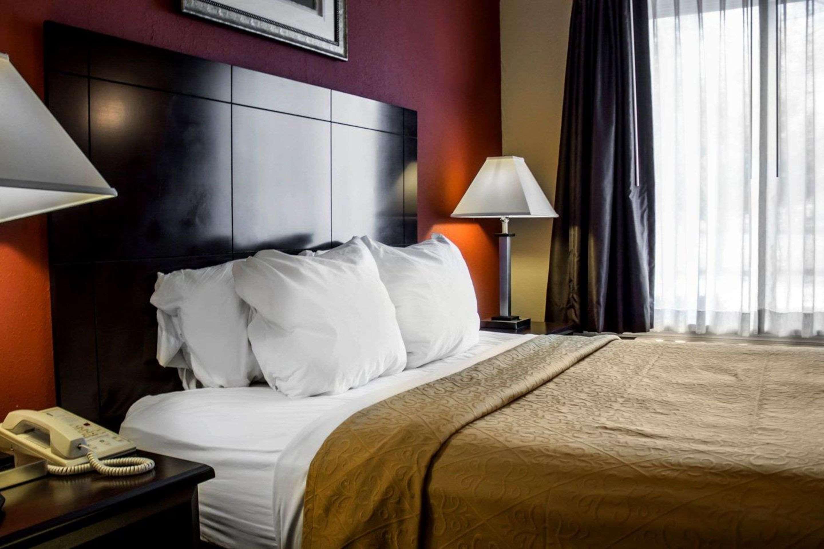 Quality Inn Brunswick Cleveland South Экстерьер фото
