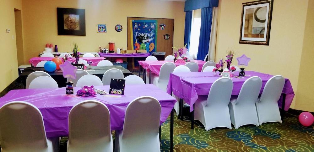 Quality Inn Brunswick Cleveland South Экстерьер фото